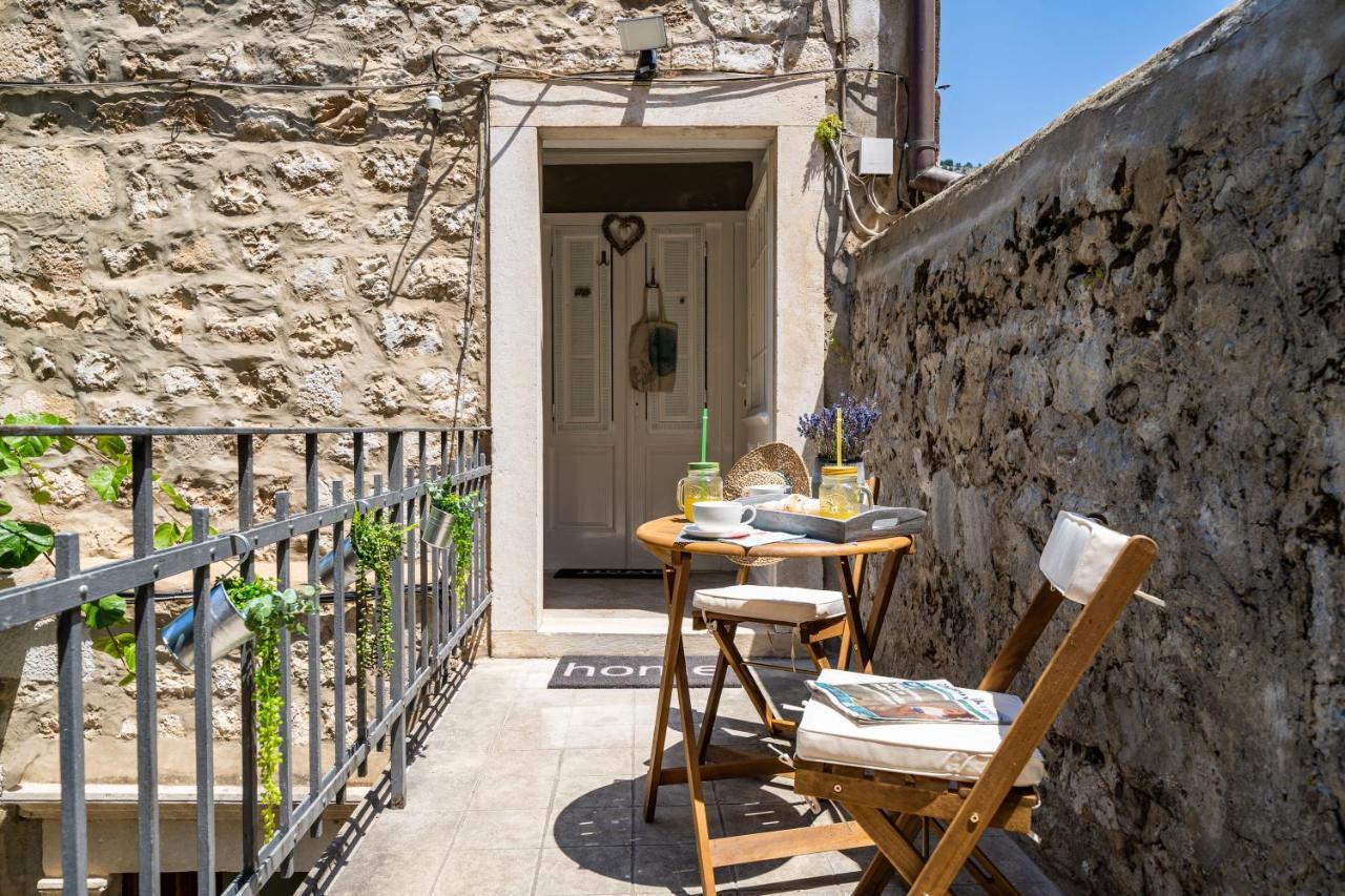 Apartment Swan - Dubrovnik Old Town Екстер'єр фото
